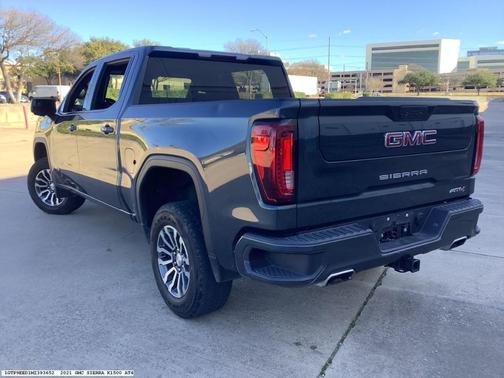2021 GMC Sierra 1500 AT4