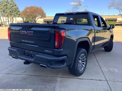 2021 GMC Sierra 1500 AT4