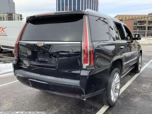 2017 Cadillac Escalade Platinum