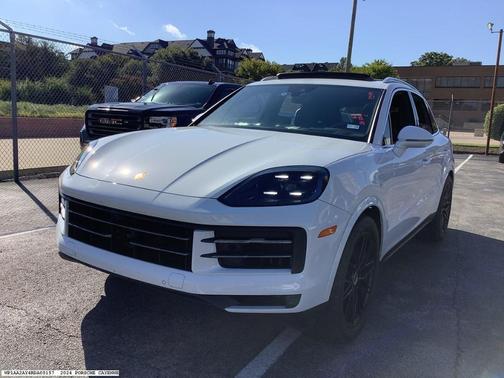 2024 Porsche Cayenne Base