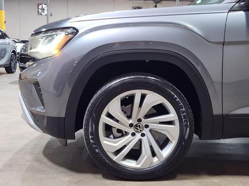 2023 Volkswagen Atlas 3.6L SE w/Technology