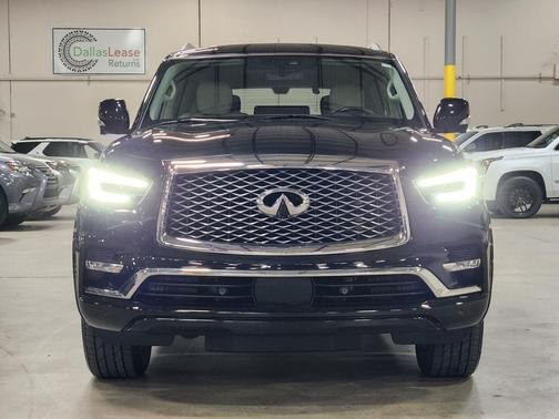 2022 INFINITI QX80 Luxe