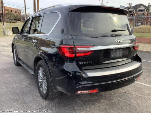 2022 INFINITI QX80 Luxe