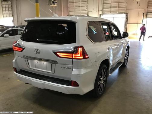 2021 Lexus LX 570 Three-Row