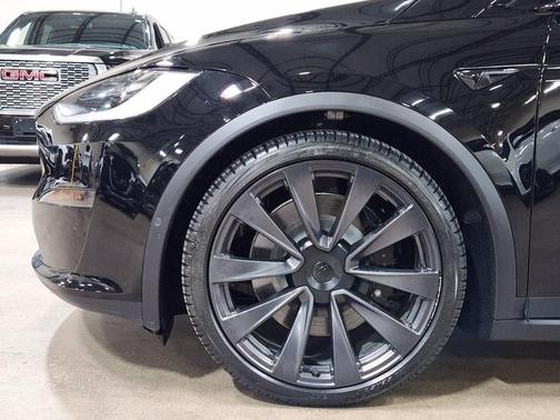 2022 Tesla Model X Base