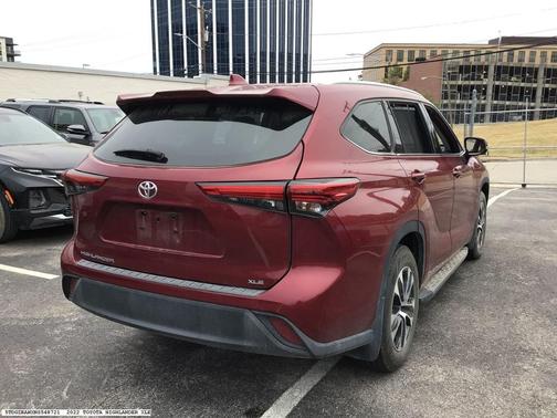 2022 Toyota Highlander XLE