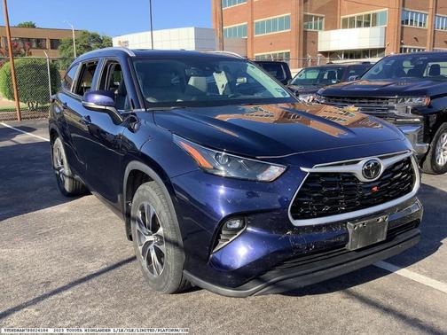 2023 Toyota Highlander XLE