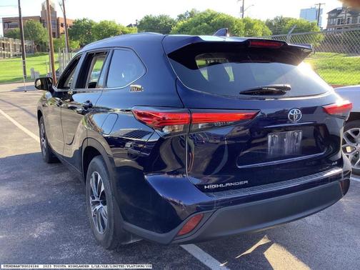 2023 Toyota Highlander XLE