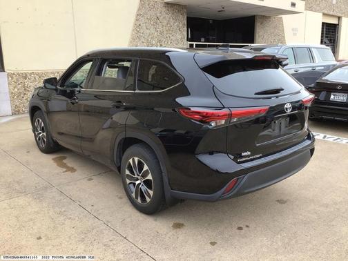 2022 Toyota Highlander XLE