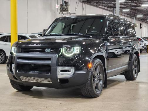 2024 Land Rover Defender P400 S