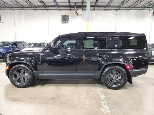 2024 Land Rover Defender P400 S