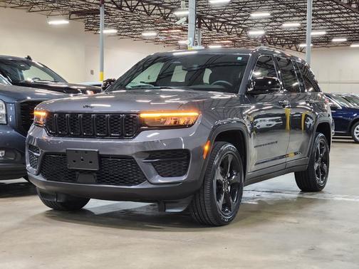 2023 Jeep Grand Cherokee Altitude