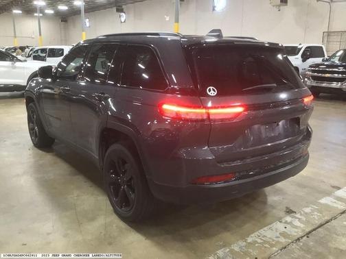 2023 Jeep Grand Cherokee Altitude