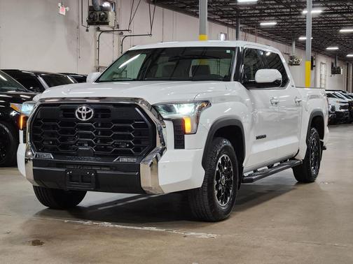 2022 Toyota Tundra SR5