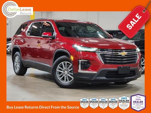 Red 2023 Chevrolet Traverse LT Cloth
