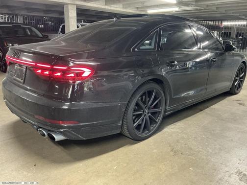 Mythos Black Metallic 2023 Audi S8 4.0T quattro