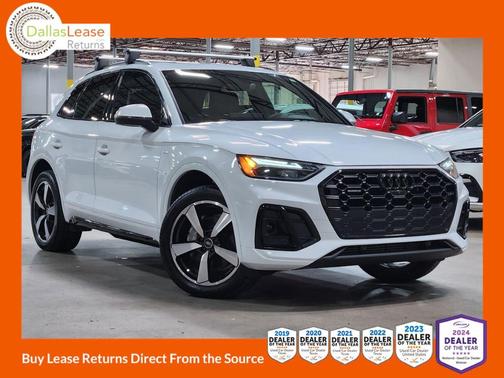 Glacier White Metallic 2022 Audi Q5 45 S line Premium Plus