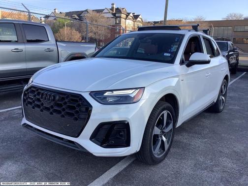 2022 Audi Q5 45 S line Premium Plus