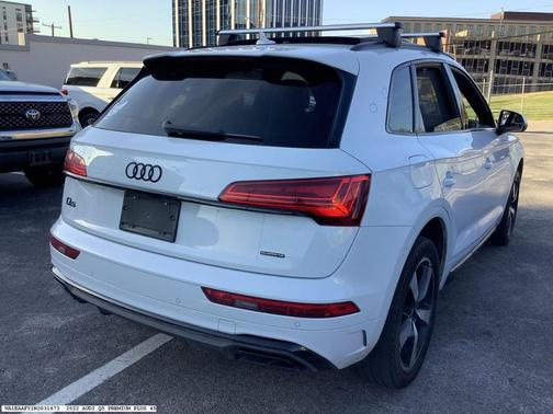 2022 Audi Q5 45 S line Premium Plus