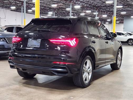 2022 Audi Q3 45 S line Premium Plus