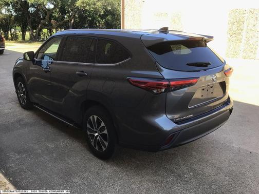 2020 Toyota Highlander XLE