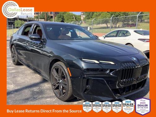 2023 BMW 740 i