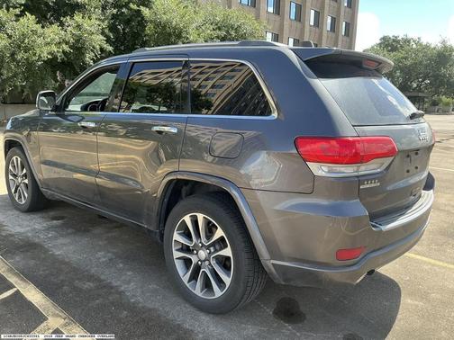 Gray 2018 Jeep Grand Cherokee Overland