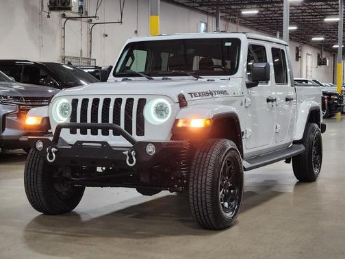 2021 Jeep Gladiator Sport