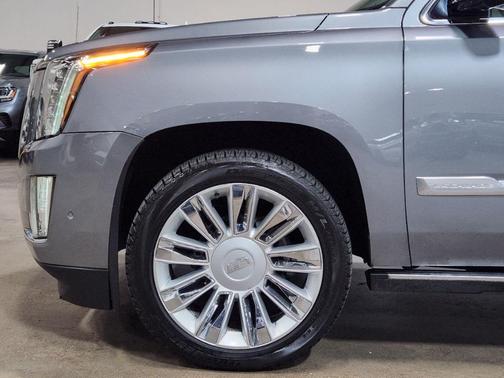 2019 Cadillac Escalade Platinum
