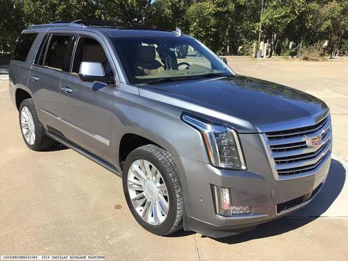 2019 Cadillac Escalade Platinum