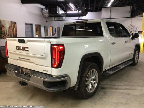 2022 GMC Sierra 1500 Limited SLT