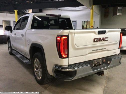 2022 GMC Sierra 1500 Limited SLT