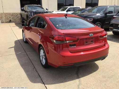 Red 2017 Kia Forte S