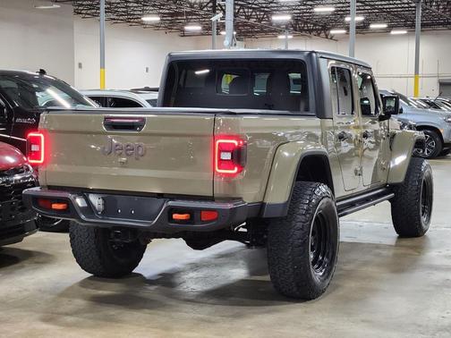 Gator Clearcoat 2020 Jeep Gladiator Mojave