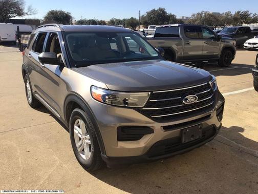 2021 Ford Explorer XLT