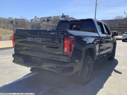 2023 GMC Sierra 1500 AT4X
