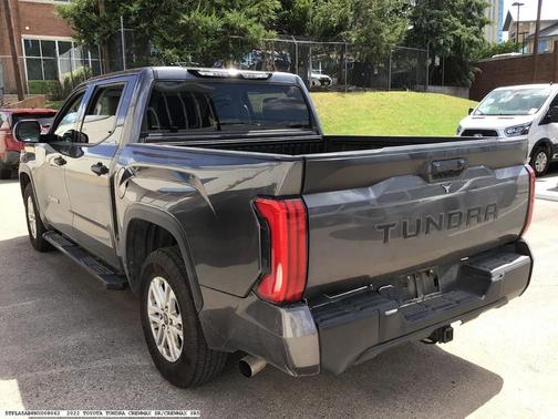 2022 Toyota Tundra SR5
