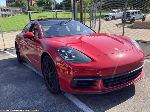 2017 Porsche Panamera 4S