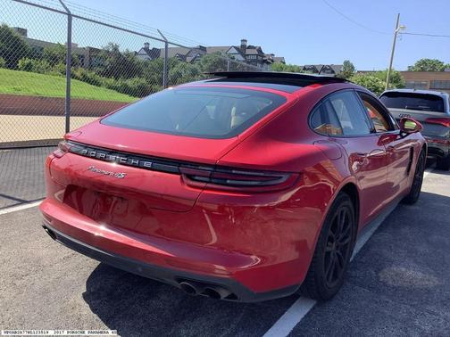 2017 Porsche Panamera 4S