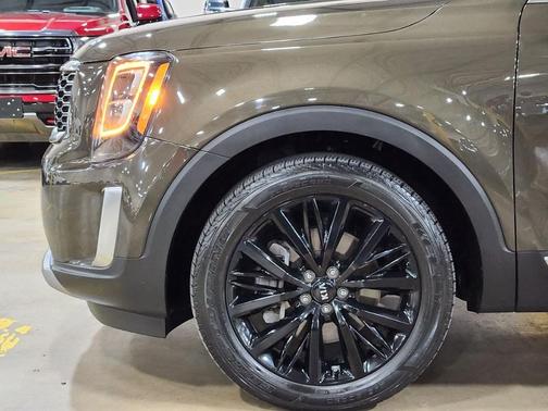 Gray 2020 Kia Telluride SX