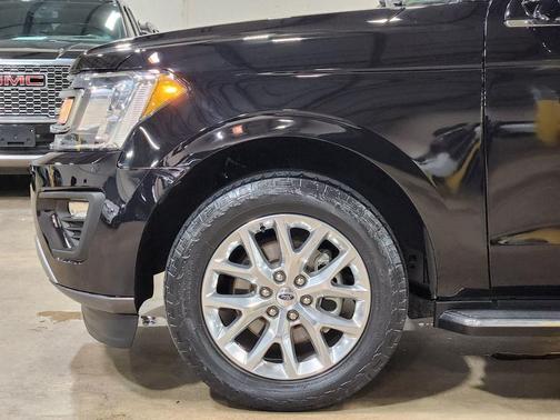 Black 2021 Ford Expedition XLT