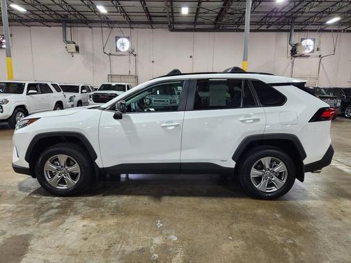 2024 Toyota RAV4 Hybrid LE