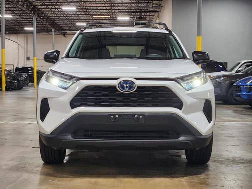 2024 Toyota RAV4 Hybrid LE