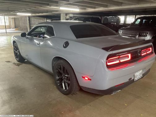 2022 Dodge Challenger SXT