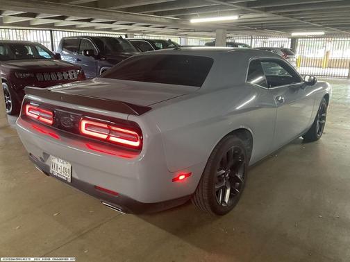 2022 Dodge Challenger SXT