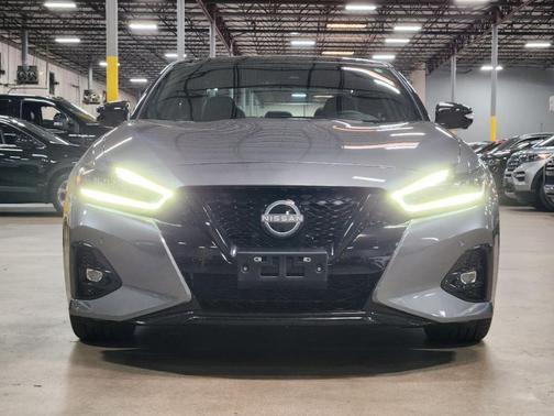 Gun Metallic 2023 Nissan Maxima SR