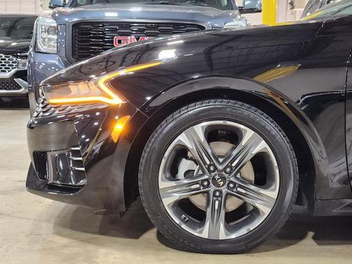 2021 Kia K5 EX