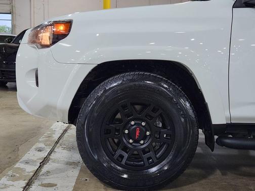 White 2022 Toyota 4Runner SR5