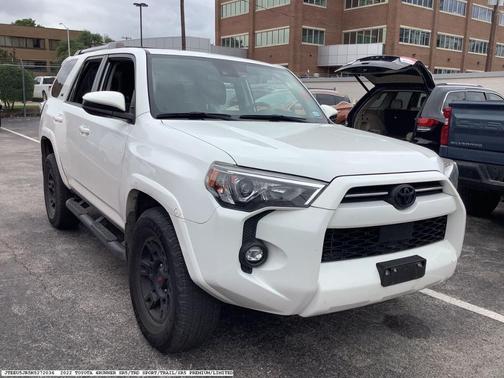 White 2022 Toyota 4Runner SR5