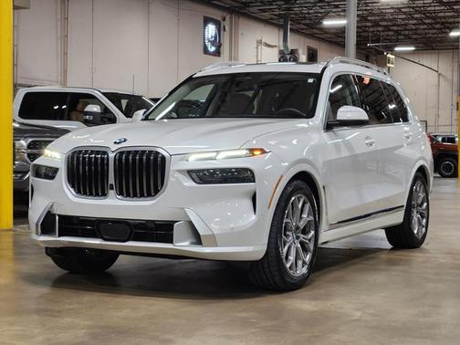 2023 BMW X7 xDrive40i